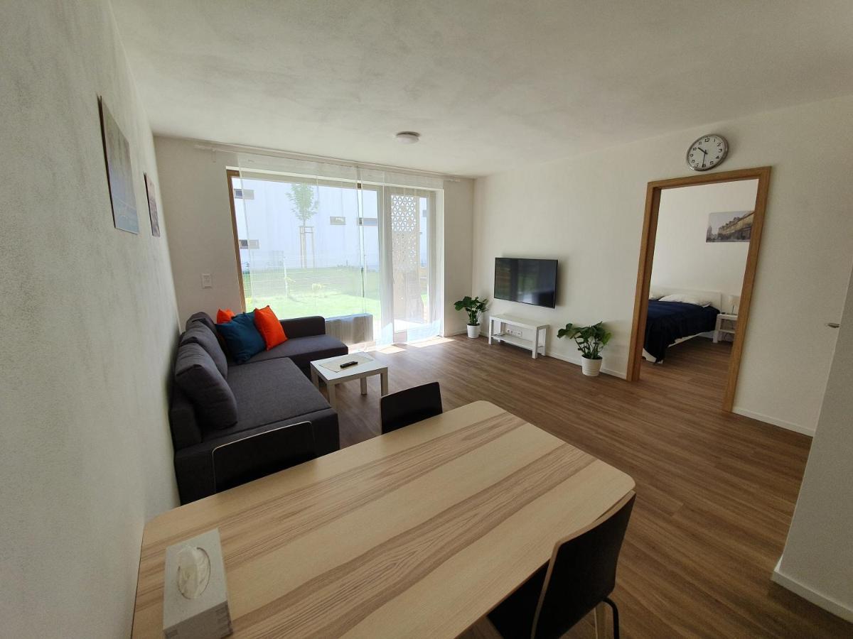 Modern Apartment With Terrace And Garage In The City Center Plzen Luaran gambar